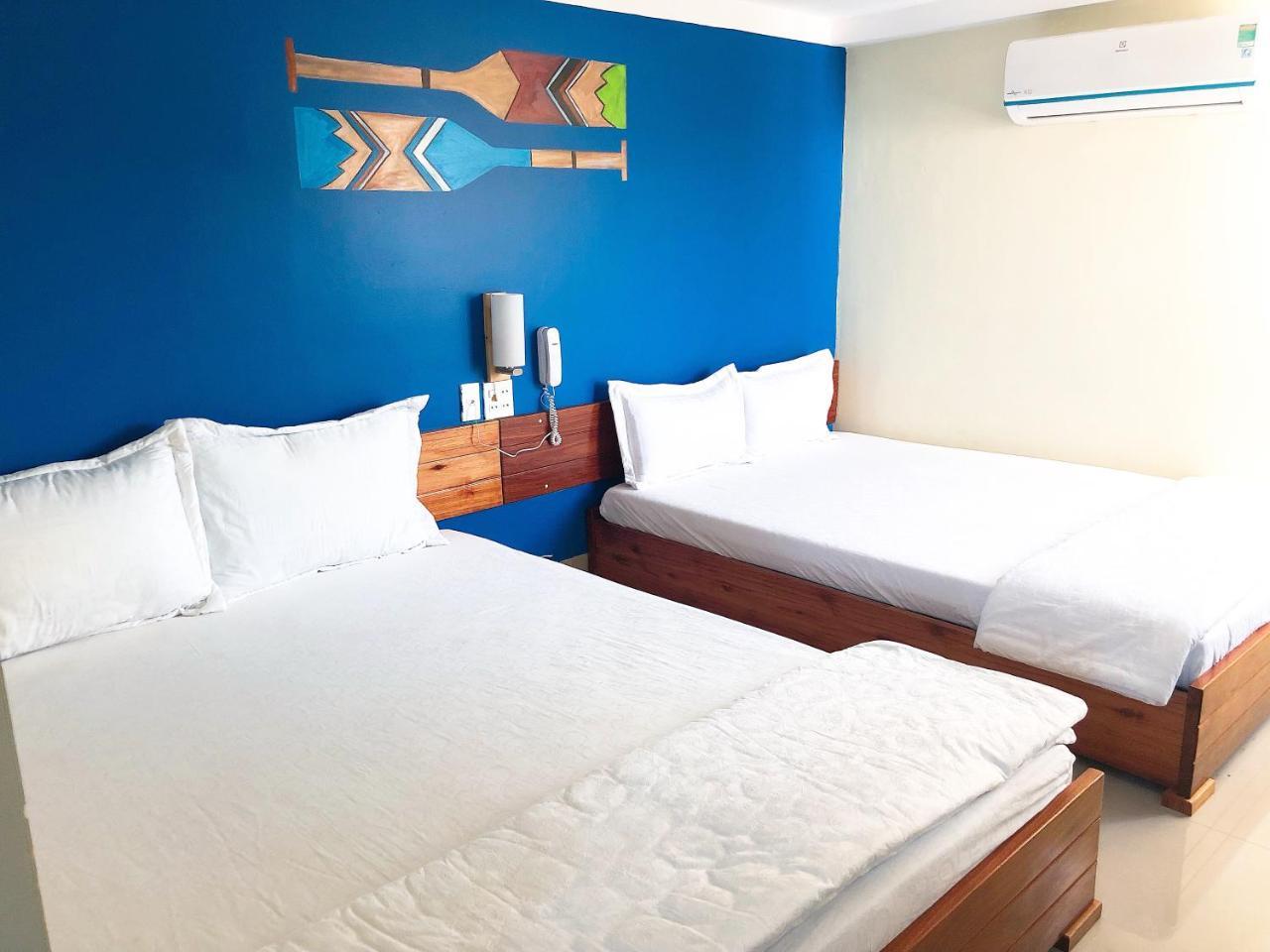 Ngoc Huong Hostel & Apartments Куинён Экстерьер фото