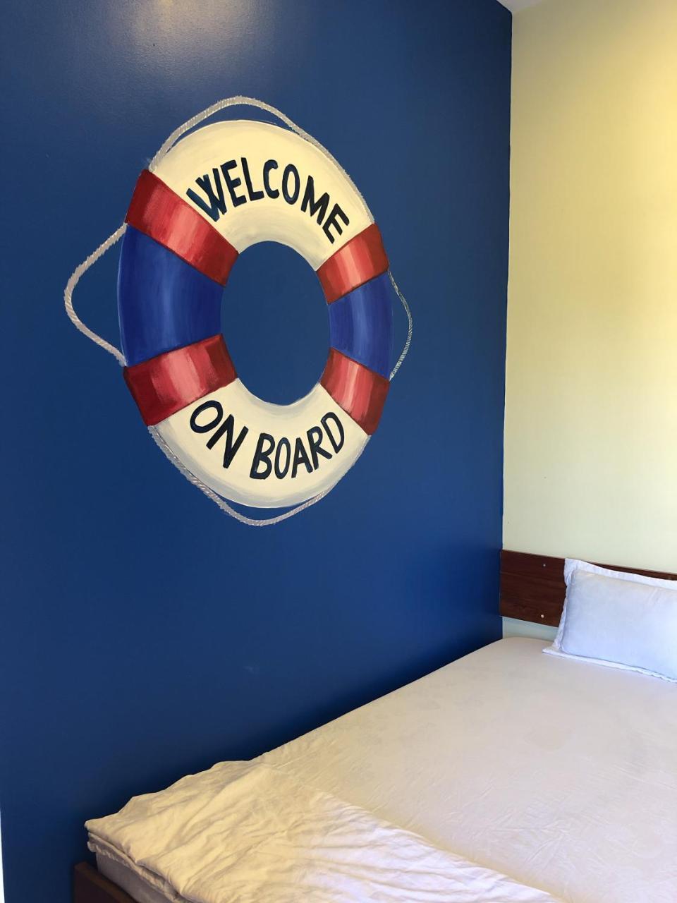 Ngoc Huong Hostel & Apartments Куинён Экстерьер фото