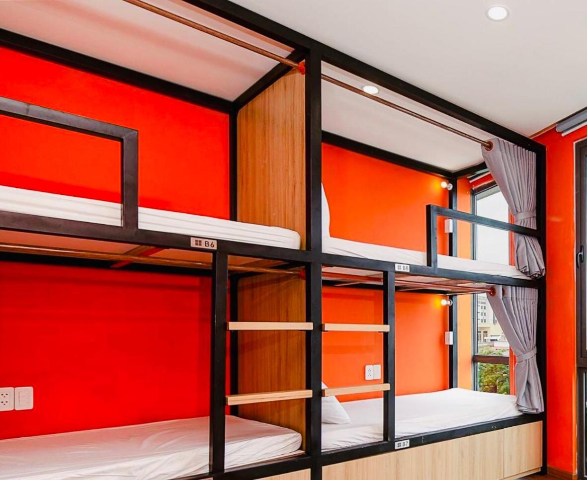 Ngoc Huong Hostel & Apartments Куинён Экстерьер фото