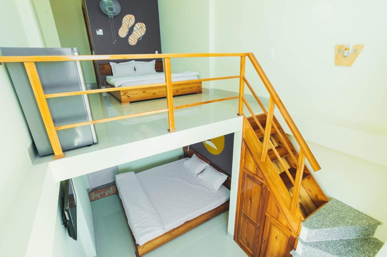 Ngoc Huong Hostel & Apartments Куинён Экстерьер фото