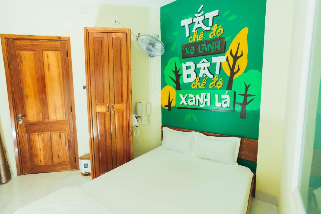 Ngoc Huong Hostel & Apartments Куинён Экстерьер фото