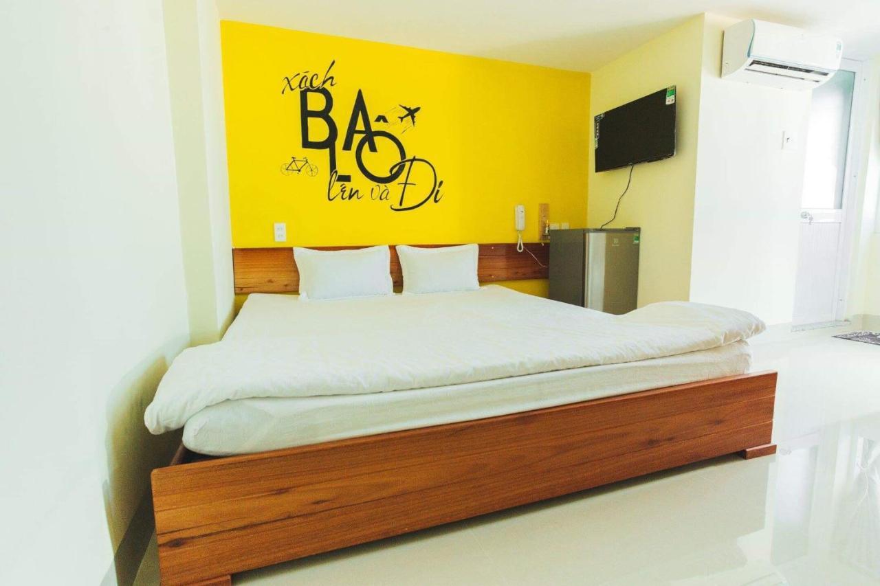 Ngoc Huong Hostel & Apartments Куинён Экстерьер фото