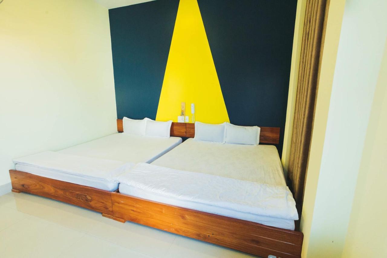 Ngoc Huong Hostel & Apartments Куинён Экстерьер фото