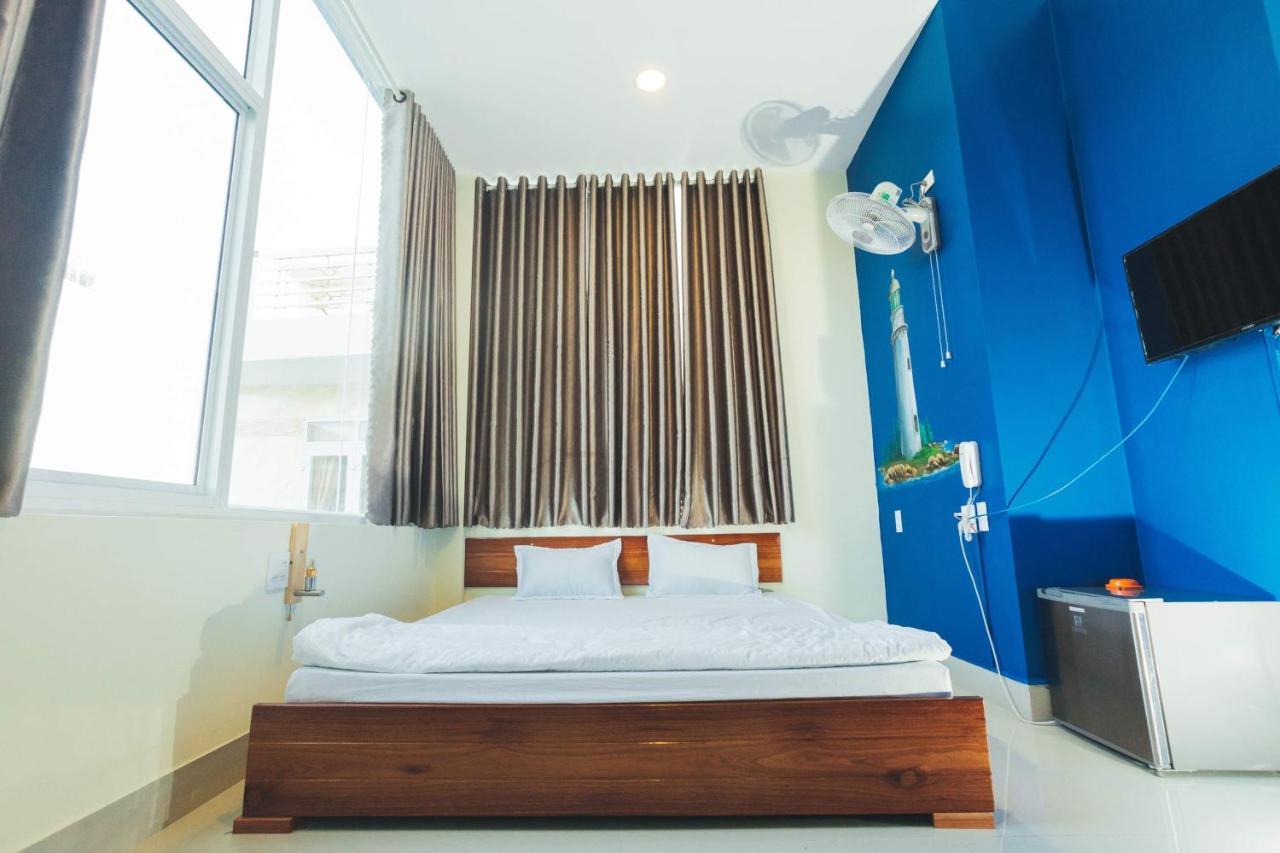 Ngoc Huong Hostel & Apartments Куинён Экстерьер фото