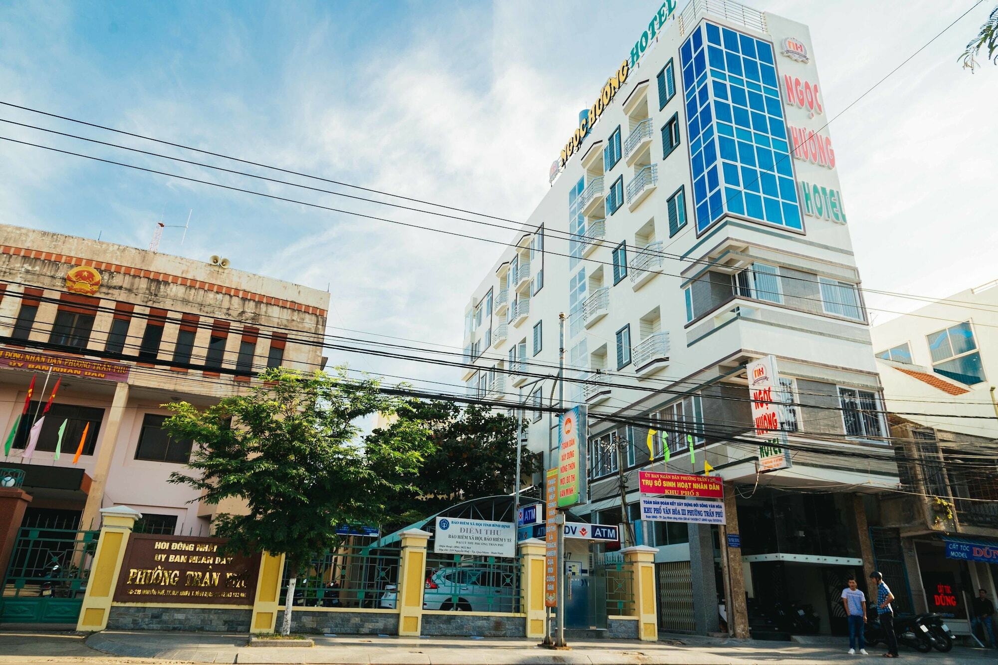 Ngoc Huong Hostel & Apartments Куинён Экстерьер фото
